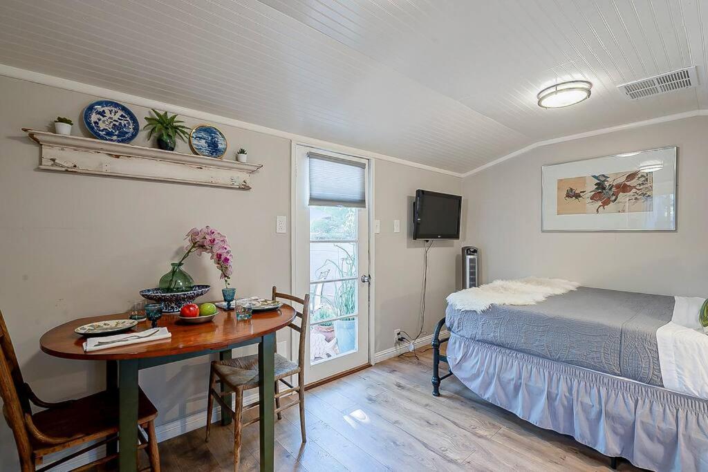 Cute Peaceful Tiny House Getaway W Backyard - Low Summer Rates! Tucson Ngoại thất bức ảnh